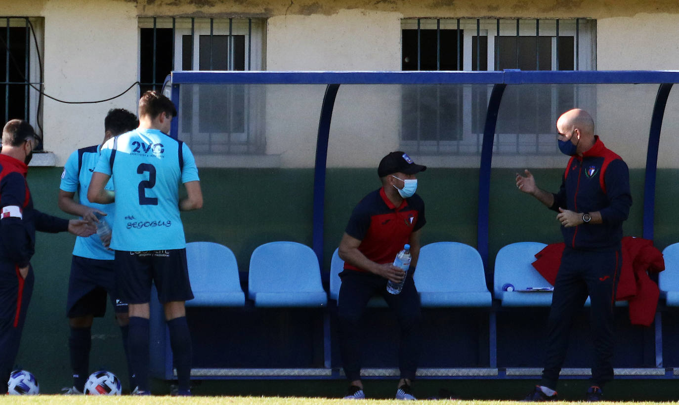 Fotos: La Granja se estrena con derrota