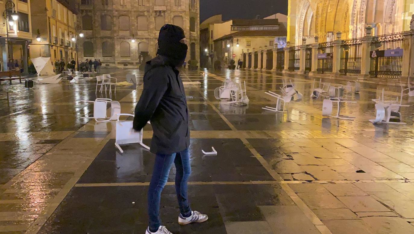 Fotos: Los disturbios de León llega a plaza de Regla