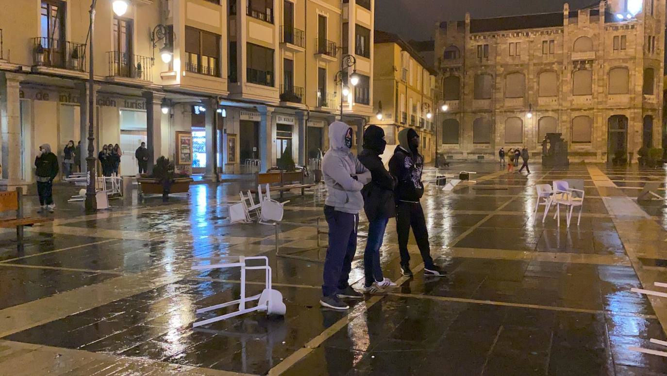 Fotos: Los disturbios de León llega a plaza de Regla