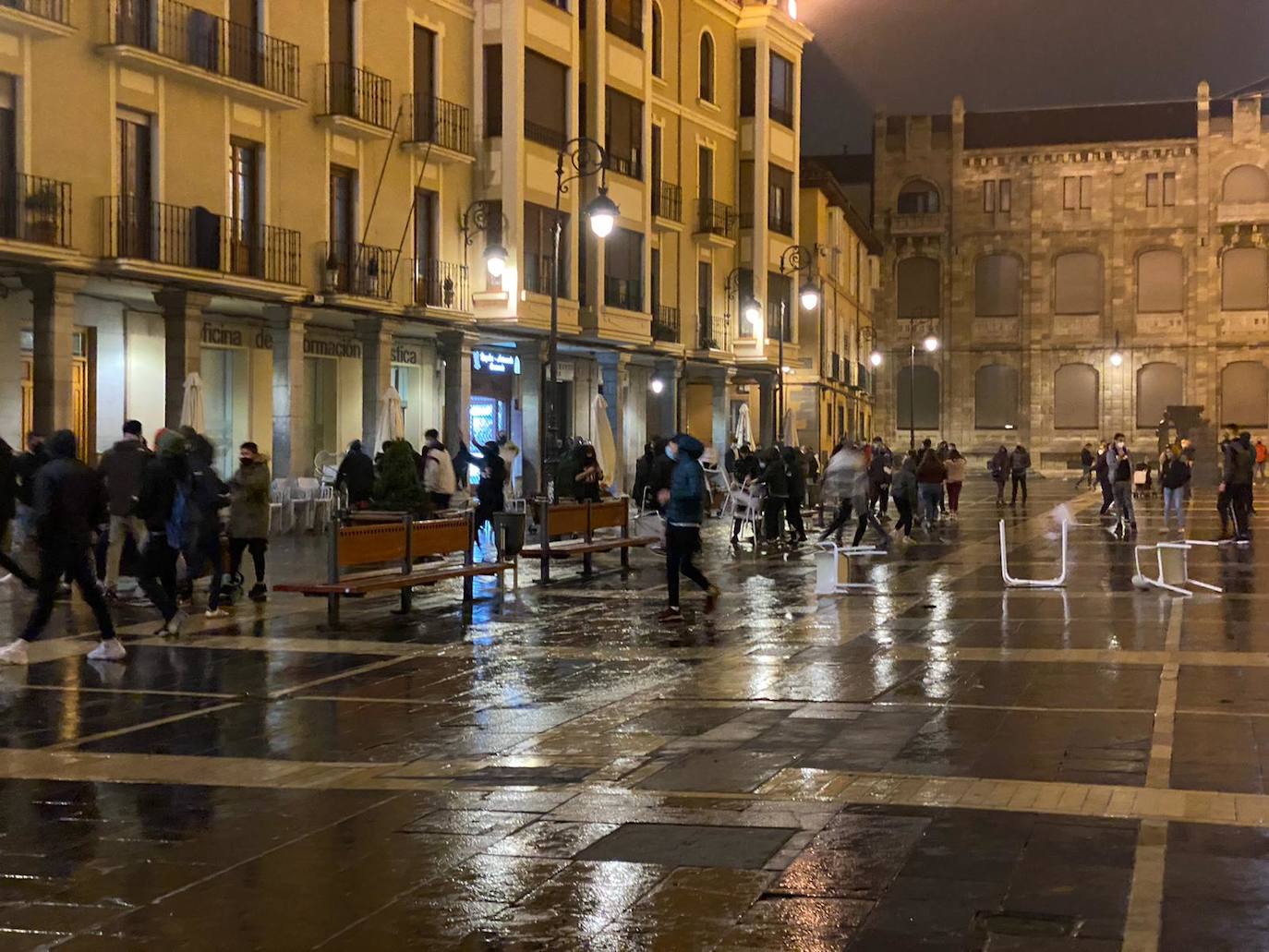 Fotos: Los disturbios de León llega a plaza de Regla