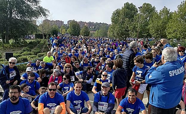 Imagen principal - Caminata del Banco de Alimentos, Legua del Daño Cerebral y carrera contra la diabetes, el año pasado. 