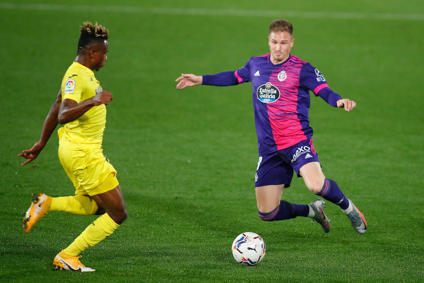 El Real Valladolid pierde por dos goles a cero contra el Villarreal. 