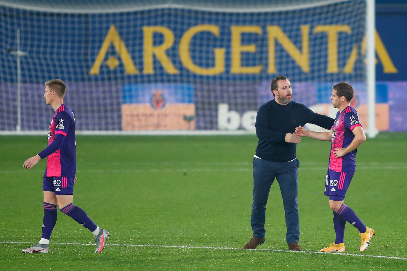 El Real Valladolid pierde por dos goles a cero contra el Villarreal. 