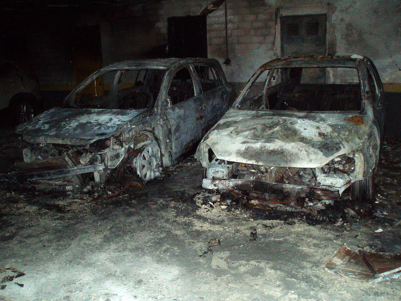 Fotos: Dos incendios en menos de 24 horas en garajes de Valladolid