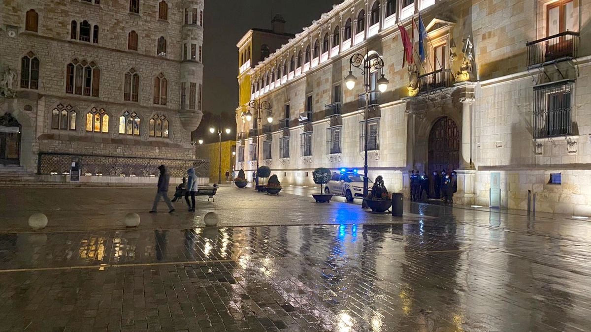 Fotos: Noche en calma en León