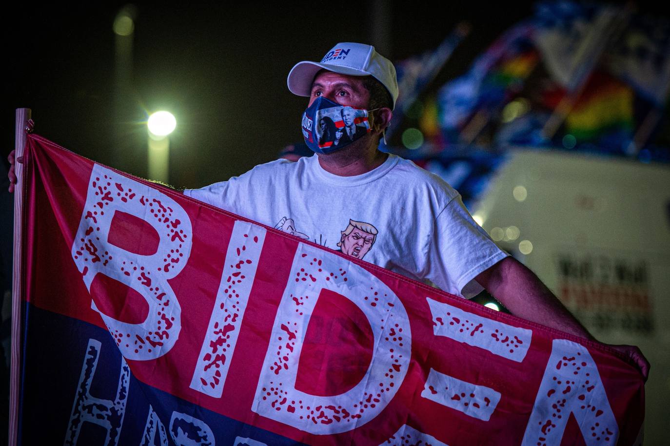 Simpatizantes de Biden, en el Centro de Convenciones Mana Wynwood, en Miami, Florida.