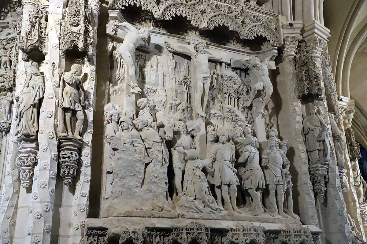 Fotos: Los relieves de Felipe Vigarny lucen renovados en la Catedral de Burgos