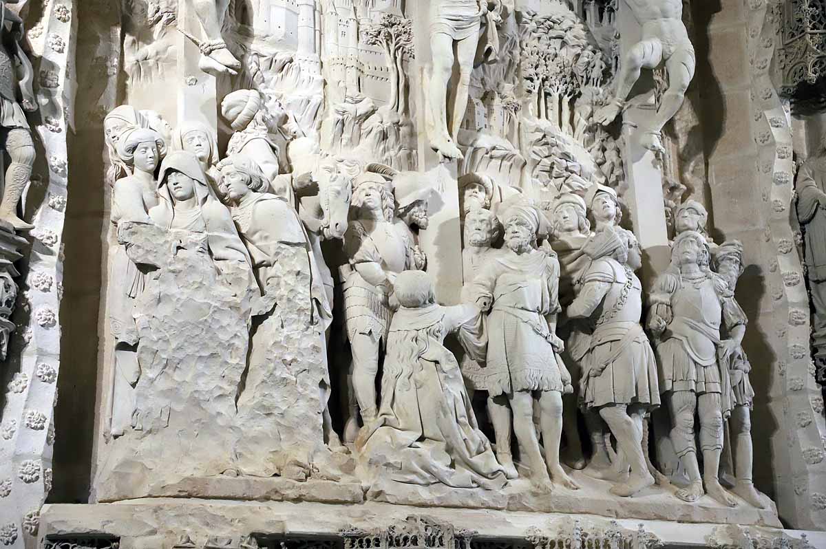 Fotos: Los relieves de Felipe Vigarny lucen renovados en la Catedral de Burgos