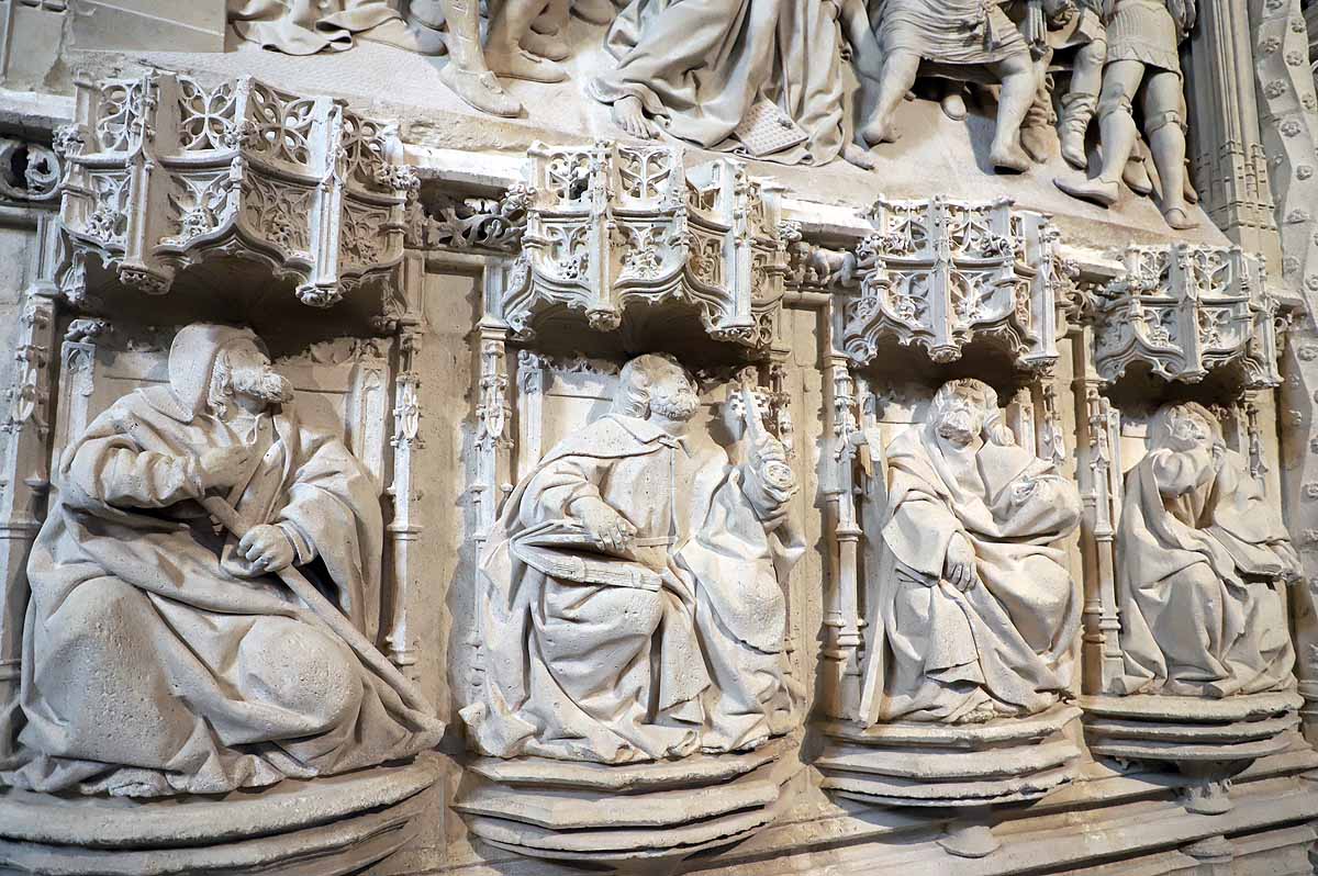 Fotos: Los relieves de Felipe Vigarny lucen renovados en la Catedral de Burgos