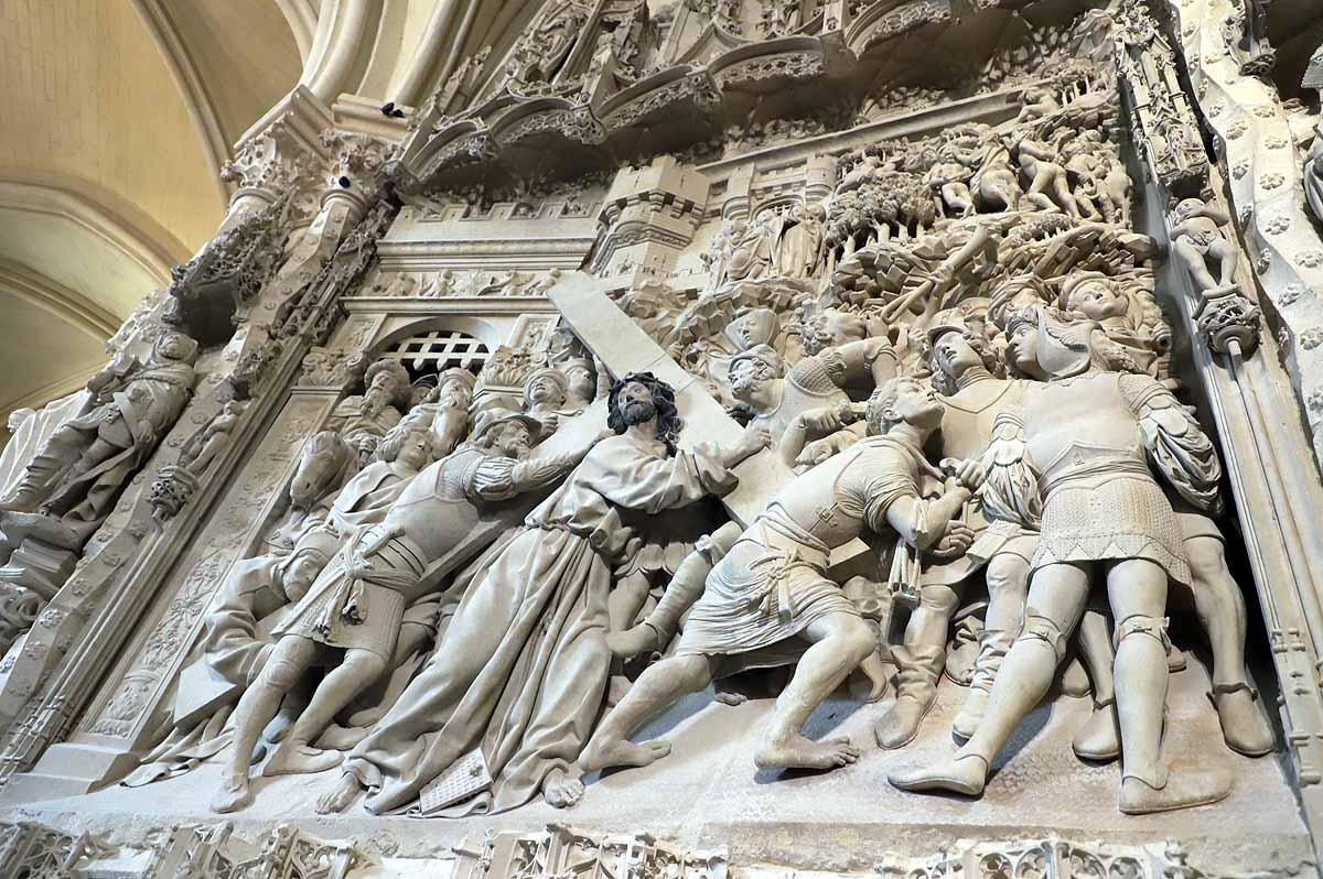 Fotos: Los relieves de Felipe Vigarny lucen renovados en la Catedral de Burgos