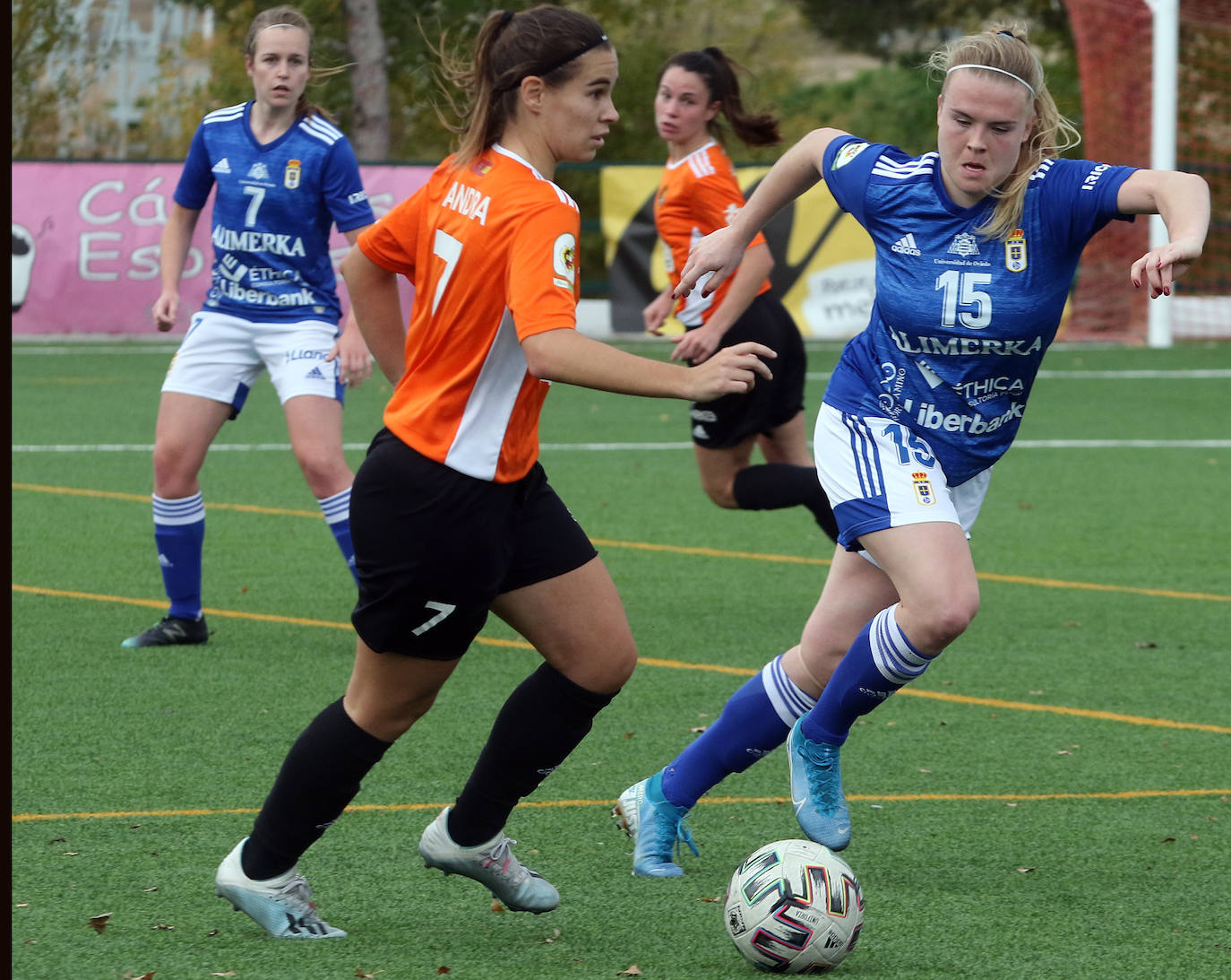 Fotos: El Parquesol logra su primera victoria de la temporada ante el Oviedo Moderno