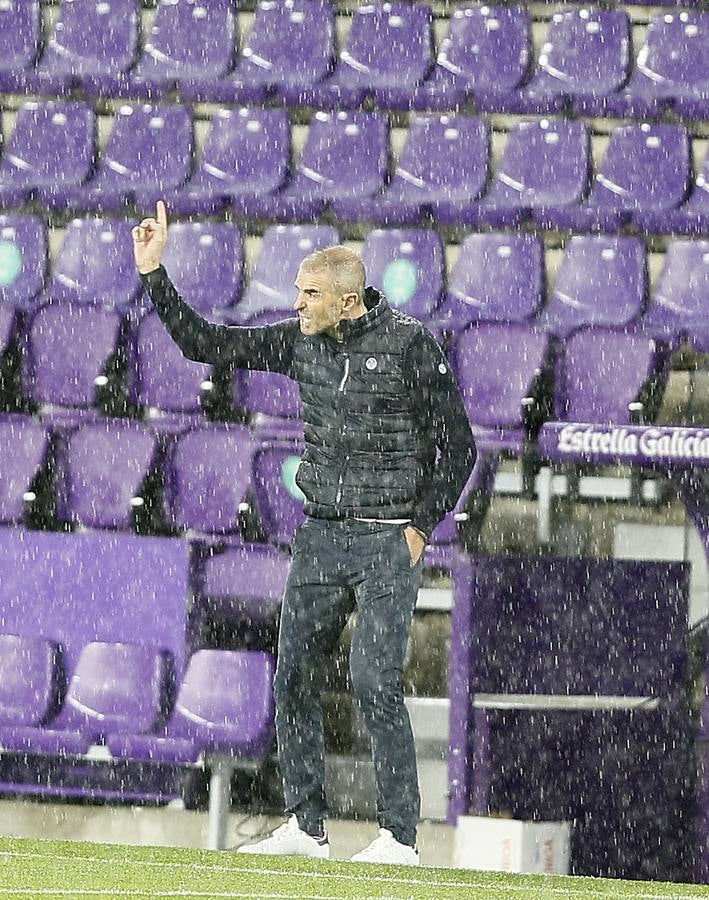 Fotos: Primera victoria de la temporada del Real Valladolid ante el Athletic