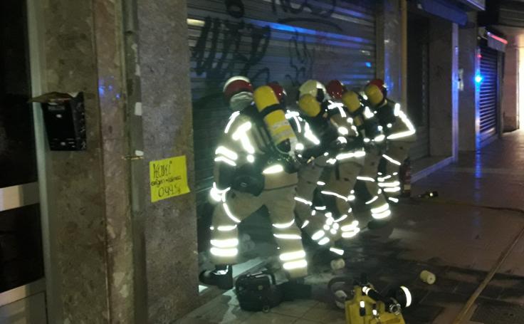 Incendio en una frutería de la Avenida de Segovia en Valladolid