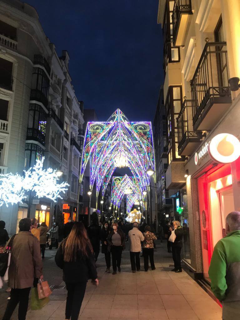 Bola de Navidad desde la Plaza de Zorrilla en Valladolid. 