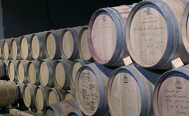 Imagen principal - Rincones curiosos de bodegas Neo 