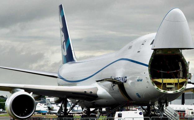 Harían falta 700 Jumbo 747 para distribuir la vacuna por el planeta