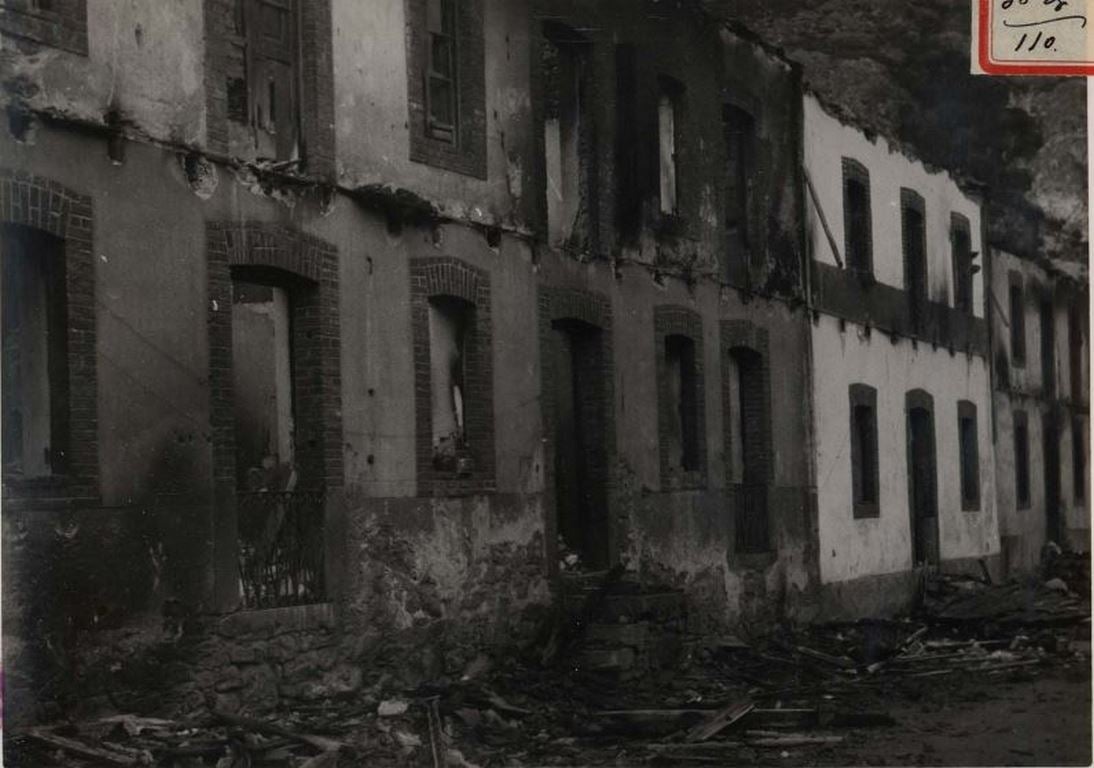 La Biblioteca Nacional publica las imágenes de los efectos causados por los incendios y bombardeos en la zona norte de León, Pola de Gordón, Santa Lucía y La Vid, durante la Guerra Civil 