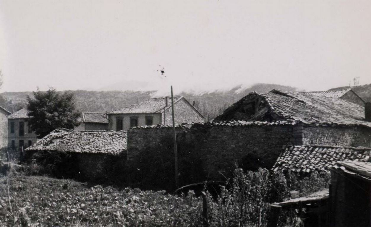 La Biblioteca Nacional publica las imágenes de los efectos causados por los incendios y bombardeos en la zona norte de León, Pola de Gordón, Santa Lucía y La Vid, durante la Guerra Civil 