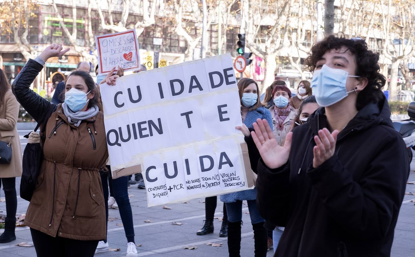 Fotos: Sanitarios de Valladolid protestan por sus condiciones laborales