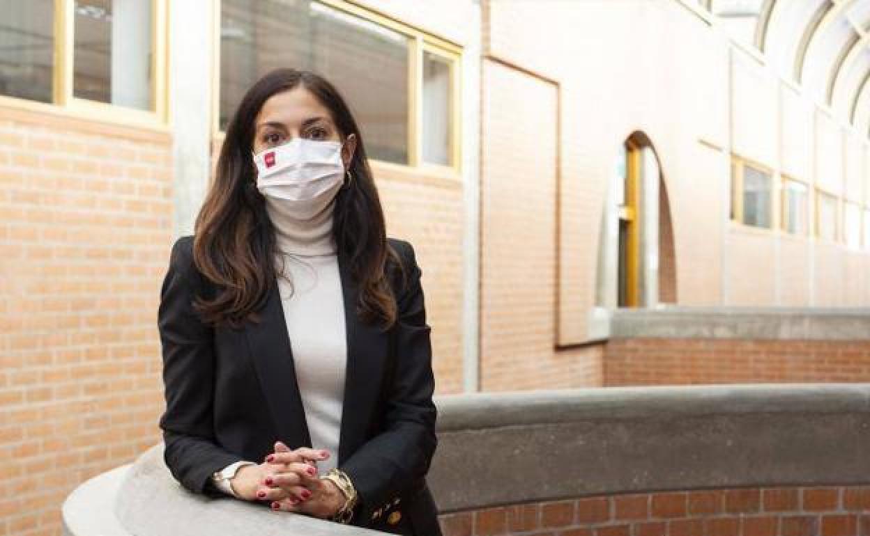 Rebeca San José, en la Facultad de Económicas de Valladolid, donde ejerce como profesora titular.