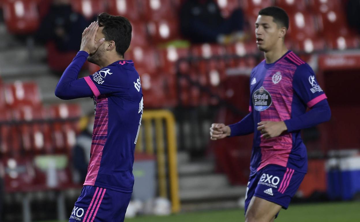 El Real Valladolid suma la segunda victoria y sale del descenso