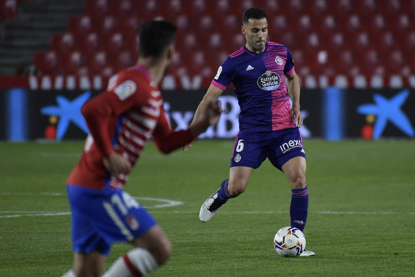 Segunda victoria consecutiva del Pucela que abandona los puestos de descenso. 