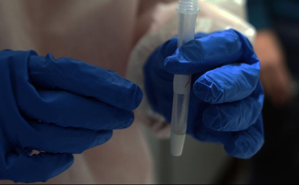 La historia de la estudiante de enfermería a la que sus compañeras de piso quieren echar por ser positivo en covid