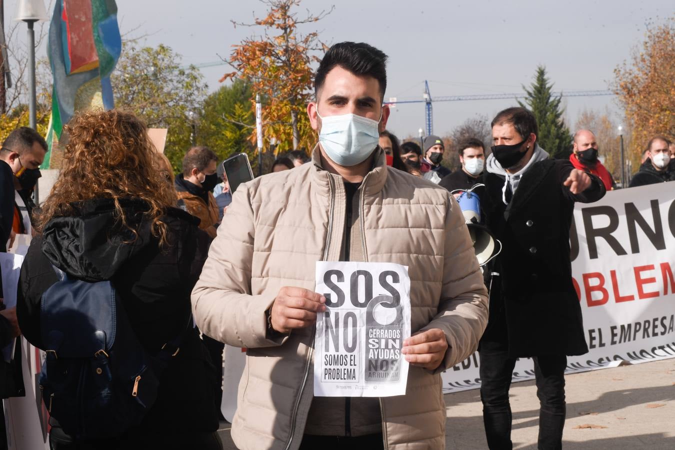 Fotos: Manifestación en Valladolid de todos los sectores afectados por la crisis de la pandemia