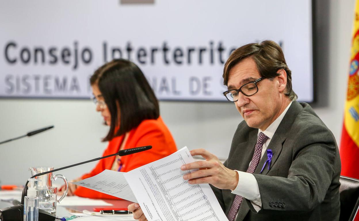 La ministra de Política Territorial, Carolina Darias, y el ministro de Sanidad, Salvador Illa. 