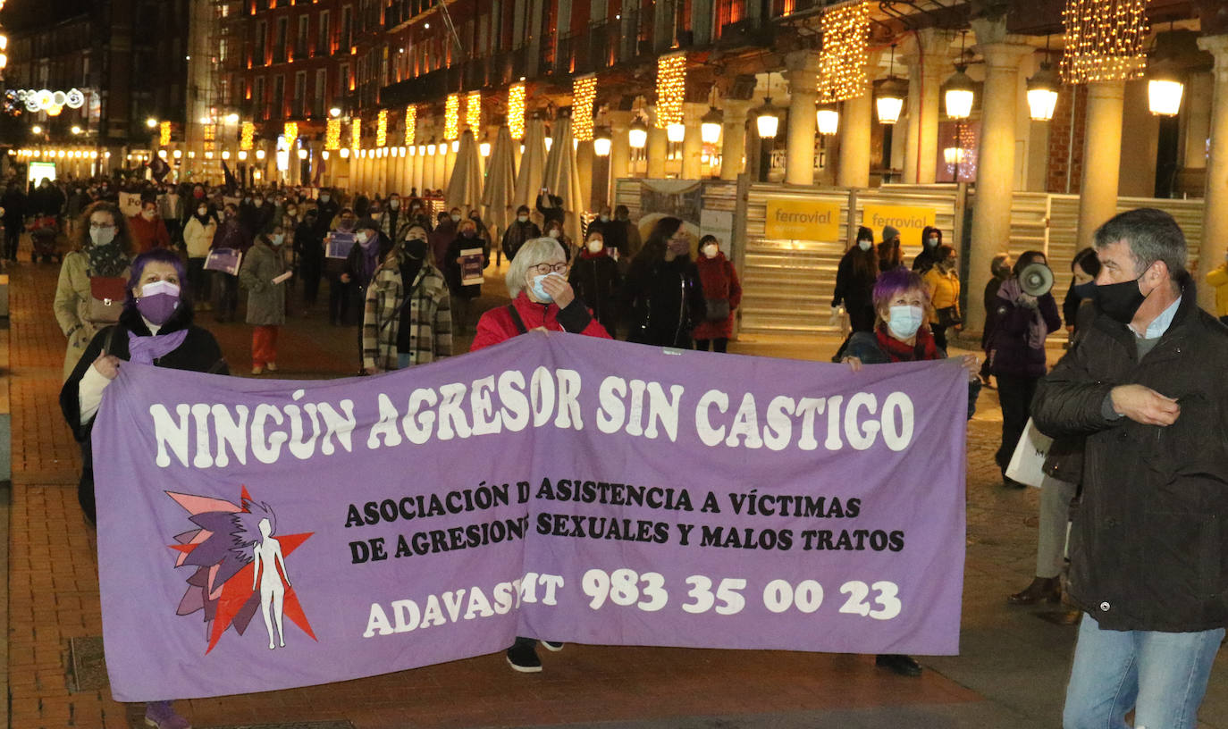 Manifestación contra el matrato hacia las mujeres. 