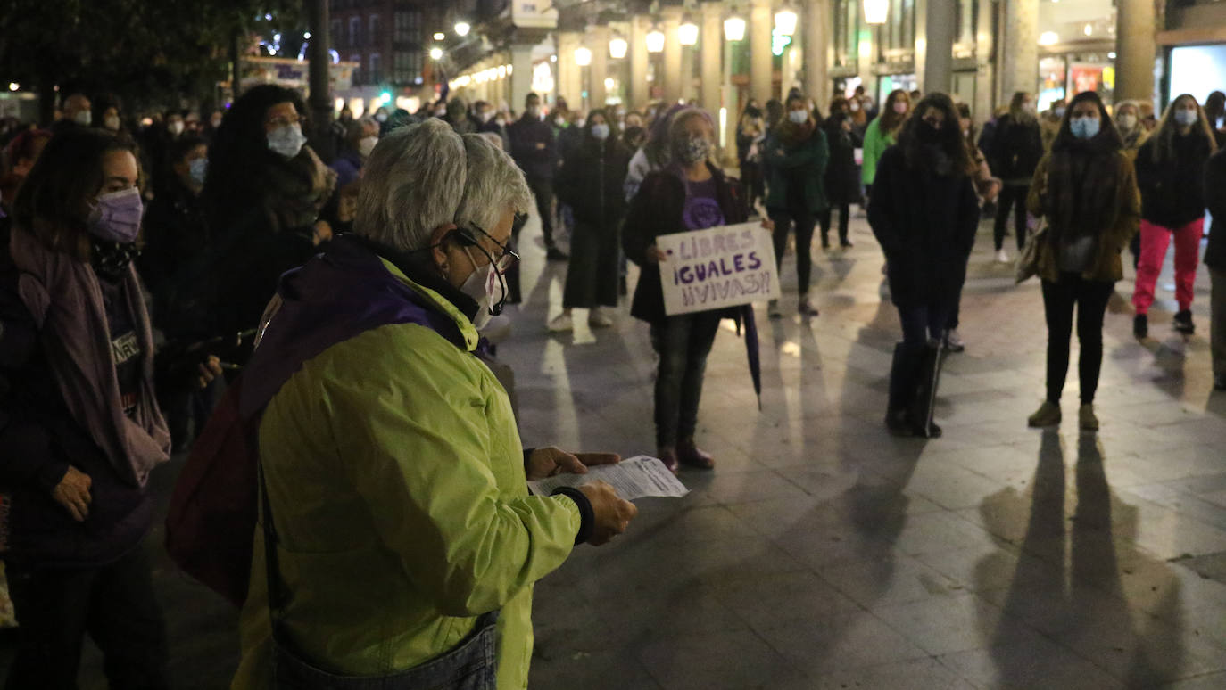 Manifestación contra el matrato hacia las mujeres. 