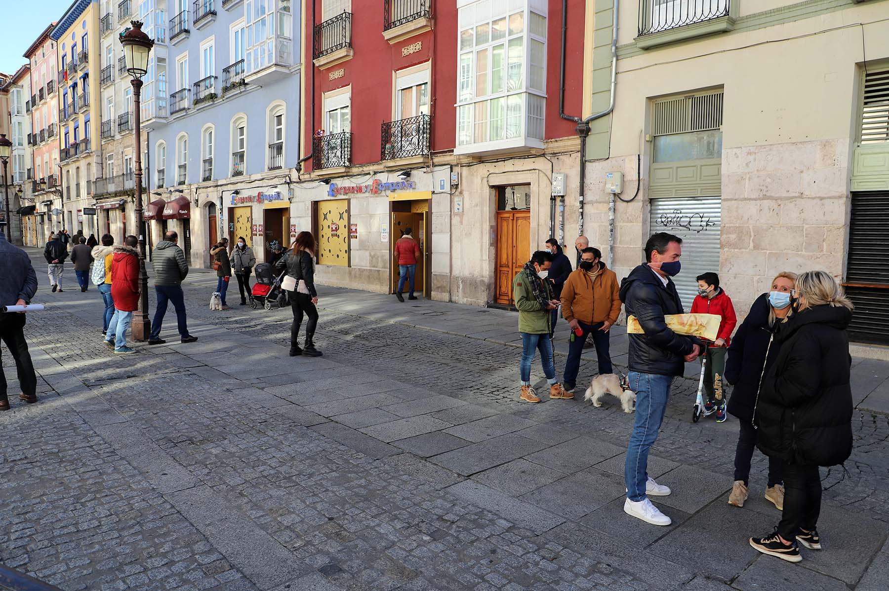 Fotos: La hostelería burgalesa abre sus puertas como protesta