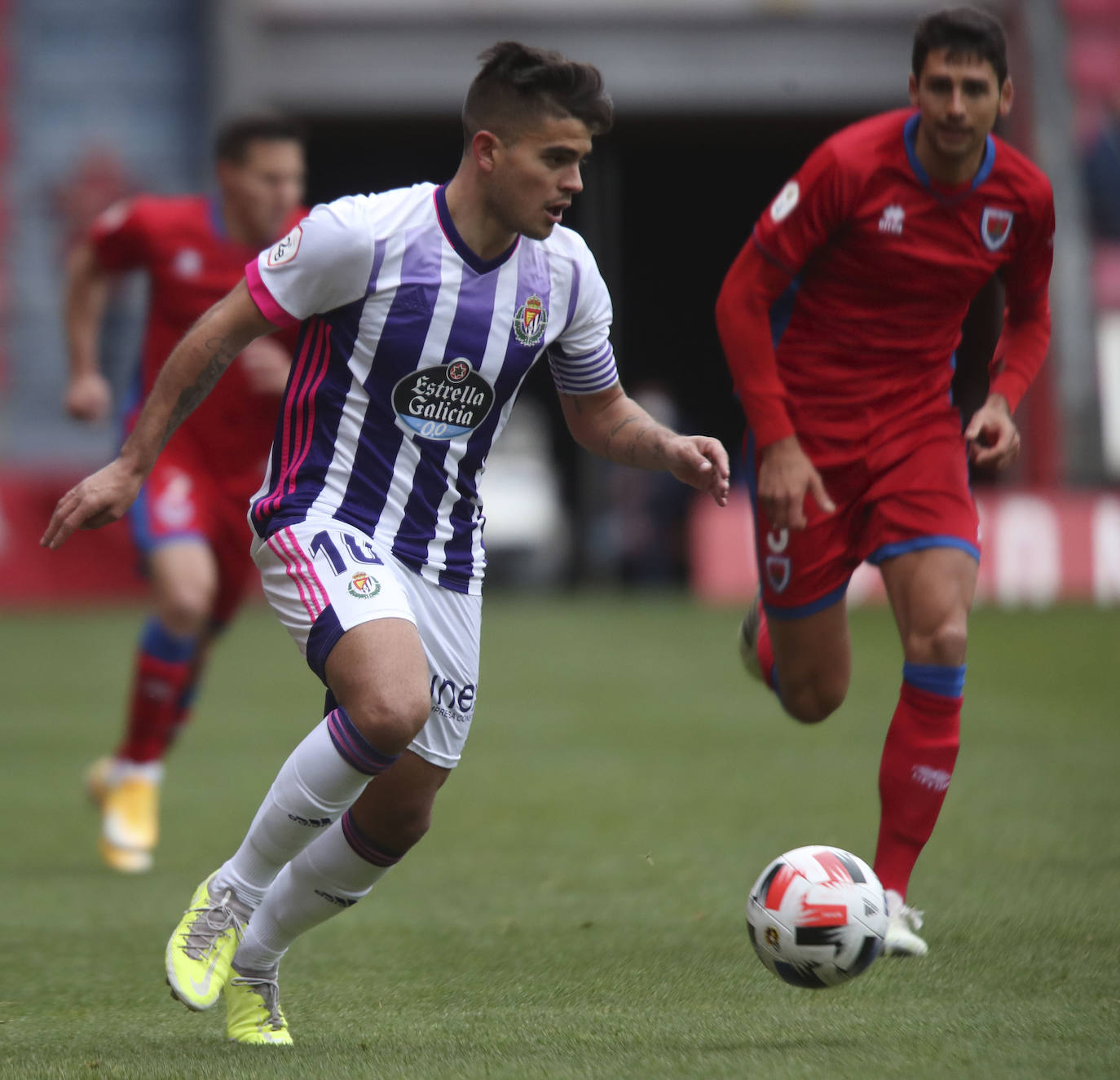 Fotos: Numancia y Real Valladolid Promesas se reparten los puntos 2-2