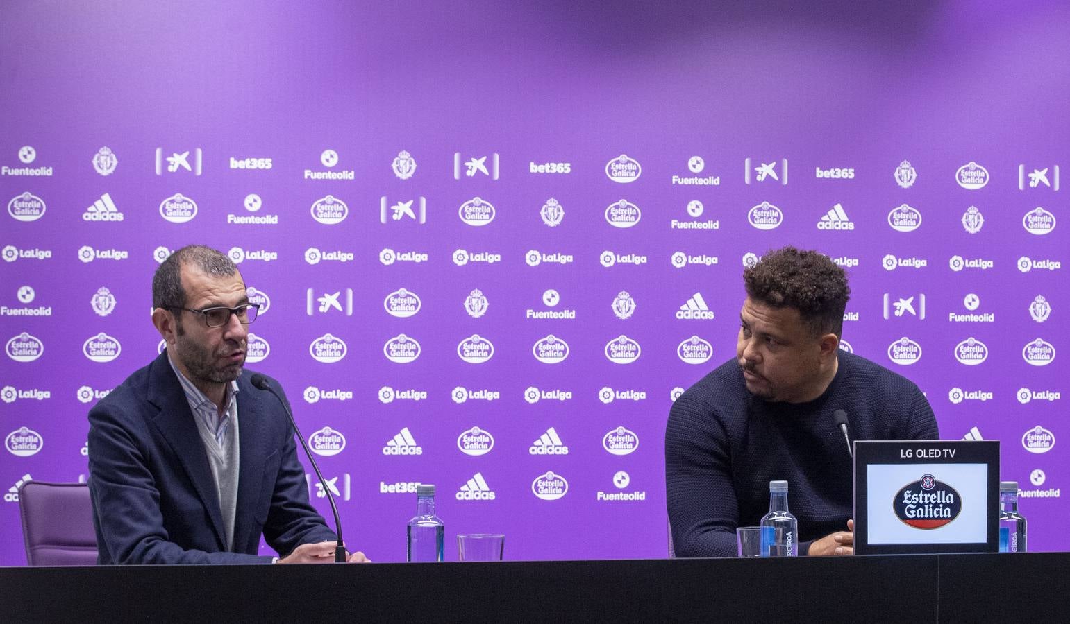 Fotos: Ronaldo ofrece una rueda de prensa presencial en Zorrilla