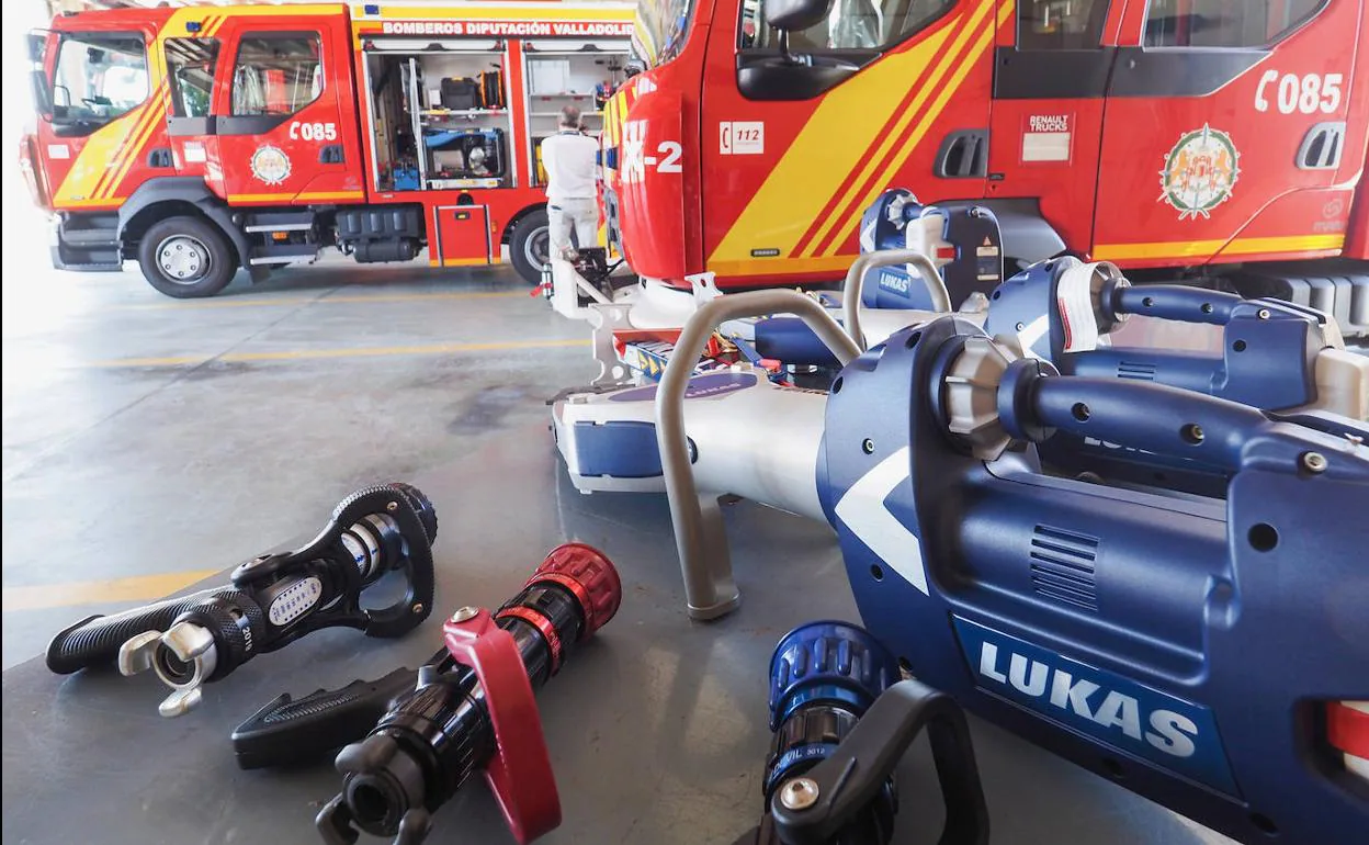 Últimas adquisiciones de vehículos y materiales de la Diputación para los bomberos de la provincia. 