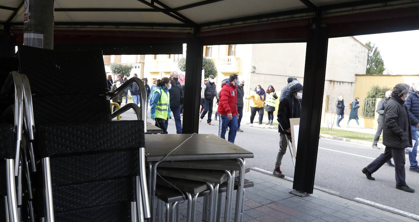 Fotos: Protesta de los autónomos en Venta de Baños, Palencia