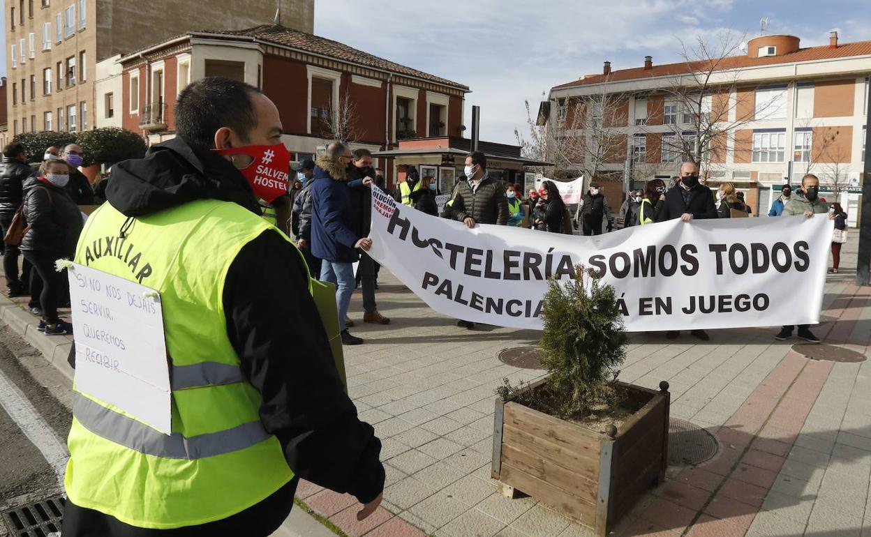 Manifestación de autónomos, en Vemta de Baños.