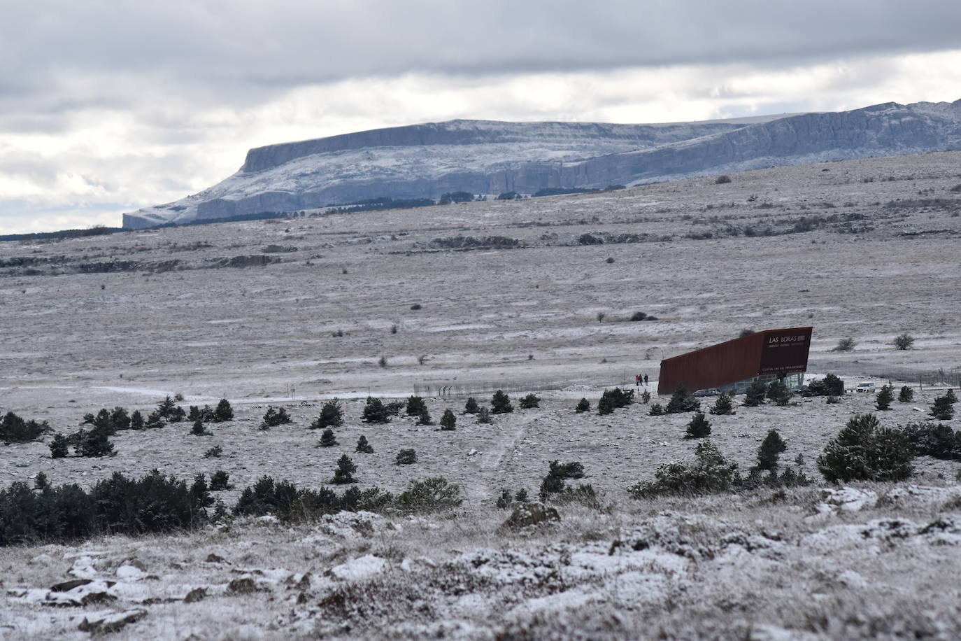 La borrasca Dora provoca las primeras nevadas en la zona norte de Palencia.