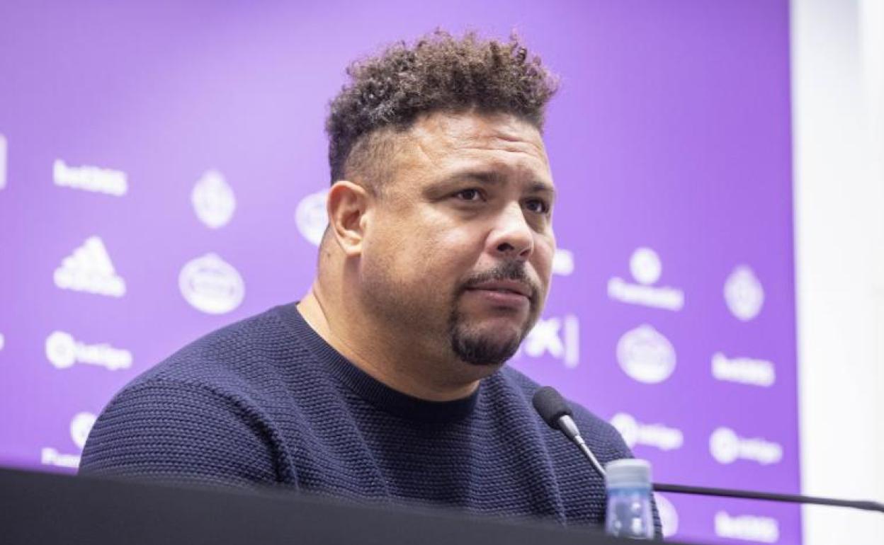 Ronaldo, en una rueda de prensa del Real Valladolid.