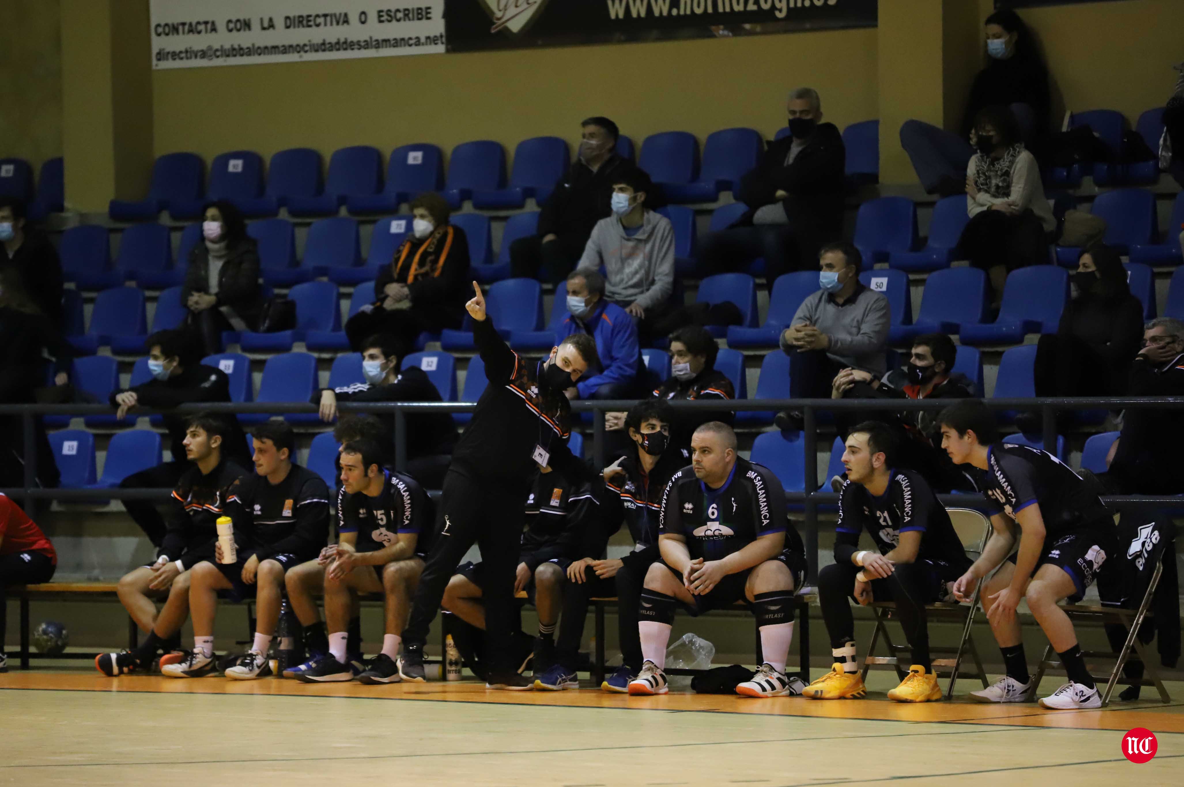 Fotos: BM Salamanca 13 - 22 BM Oviedo