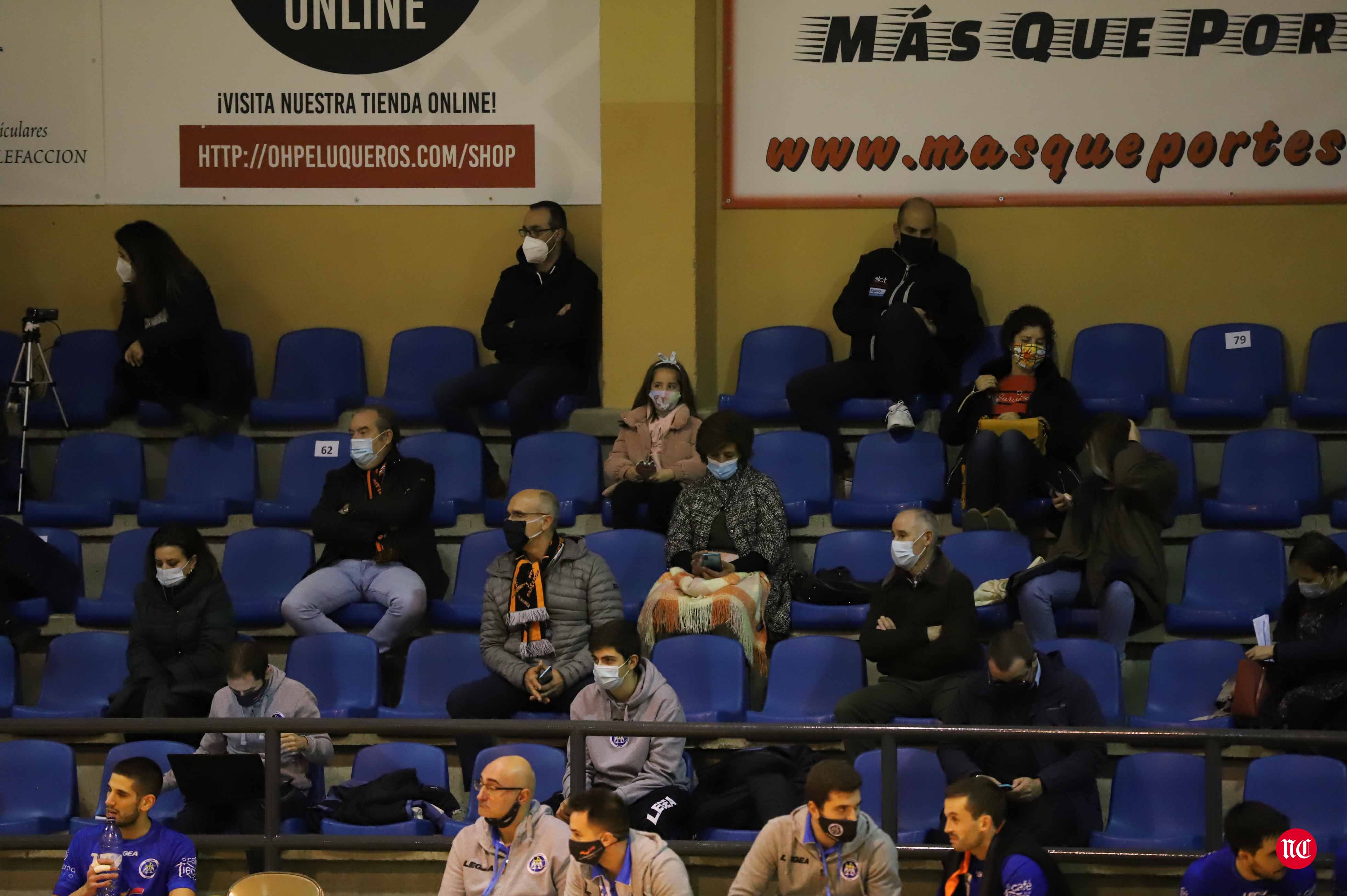 Fotos: BM Salamanca 13 - 22 BM Oviedo