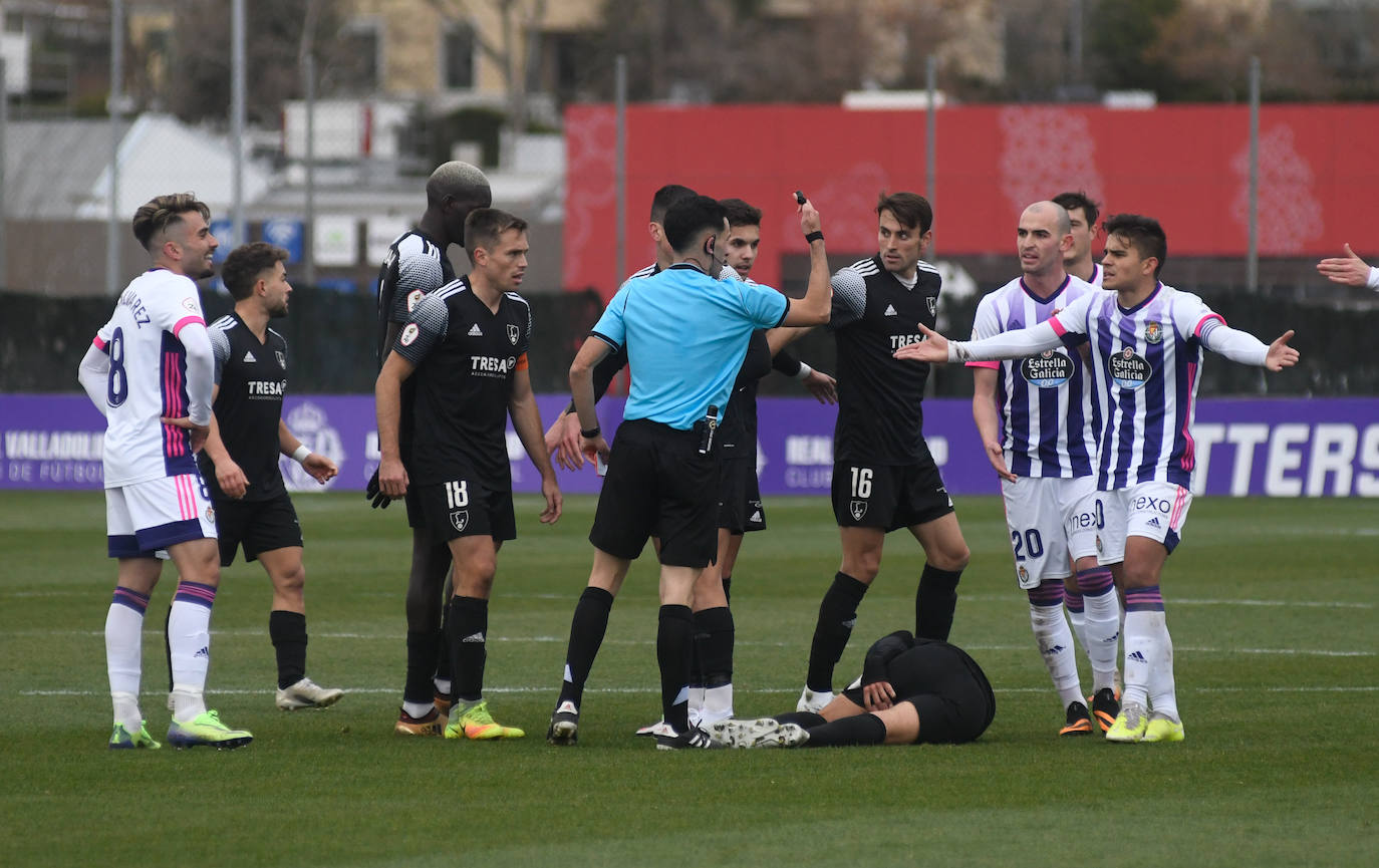 Fotos: Real Valladolid Promesas 0-1 Lealtad