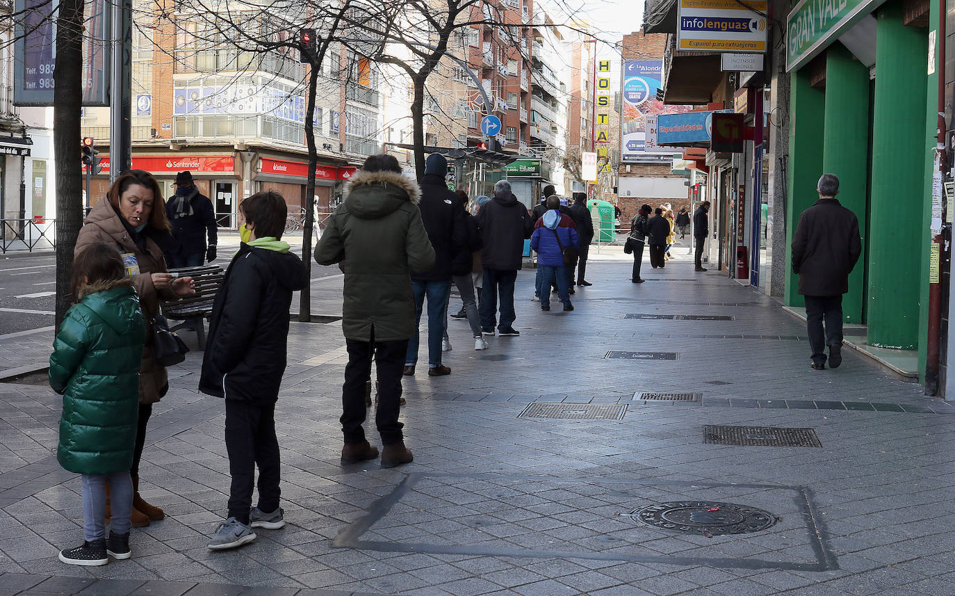 Fotos: Tiendas y hostelerías abiertas durante el domingo 6 de diciembre