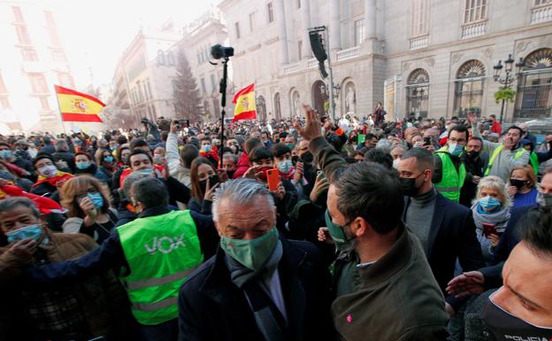 Abascal: «Sánchez es el mayor enemigo para la Constitución»