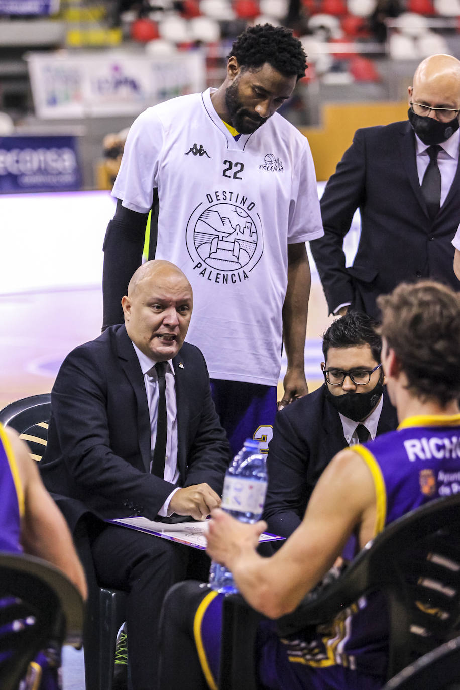 Los palentinos siguen sin ganar a domicilio esta temporada.