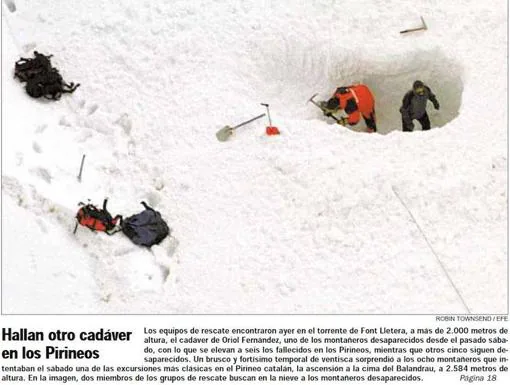 Imagen del rescate publicada en la portada de El Norte del 3 de enero de 2001. 