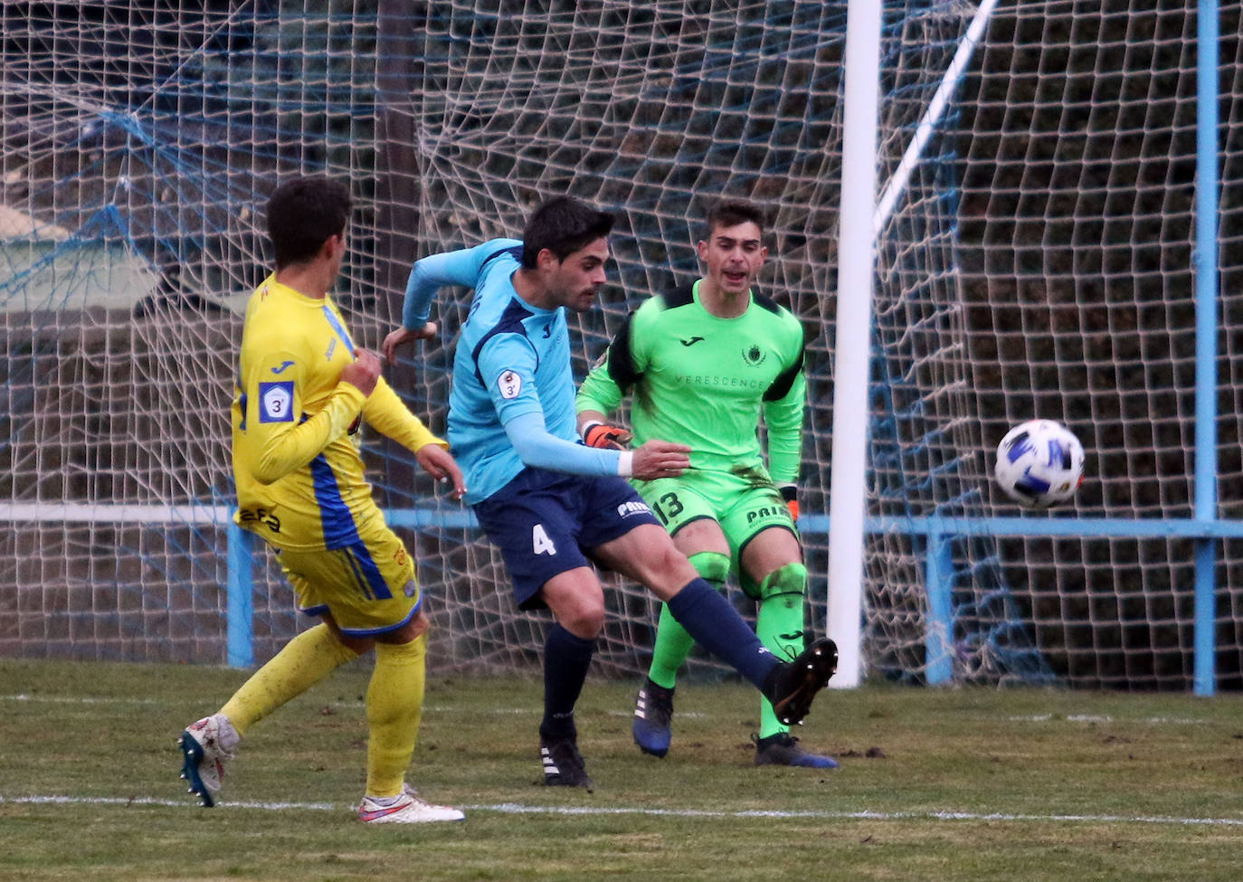 Partido de la tercera división entre el CD La Granja y la Arandina 