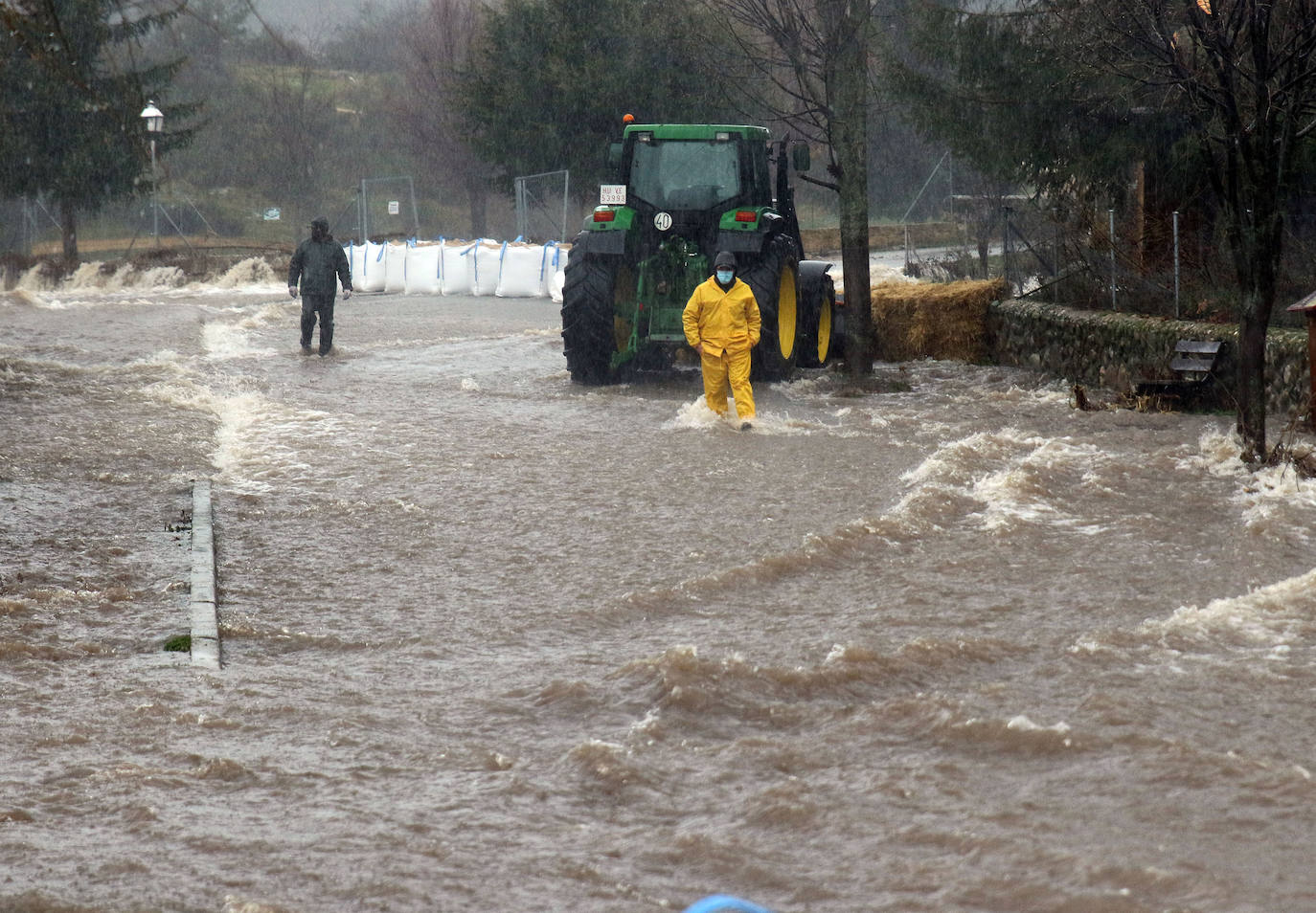 Inundaciones en la localidad segoviana de Navafría