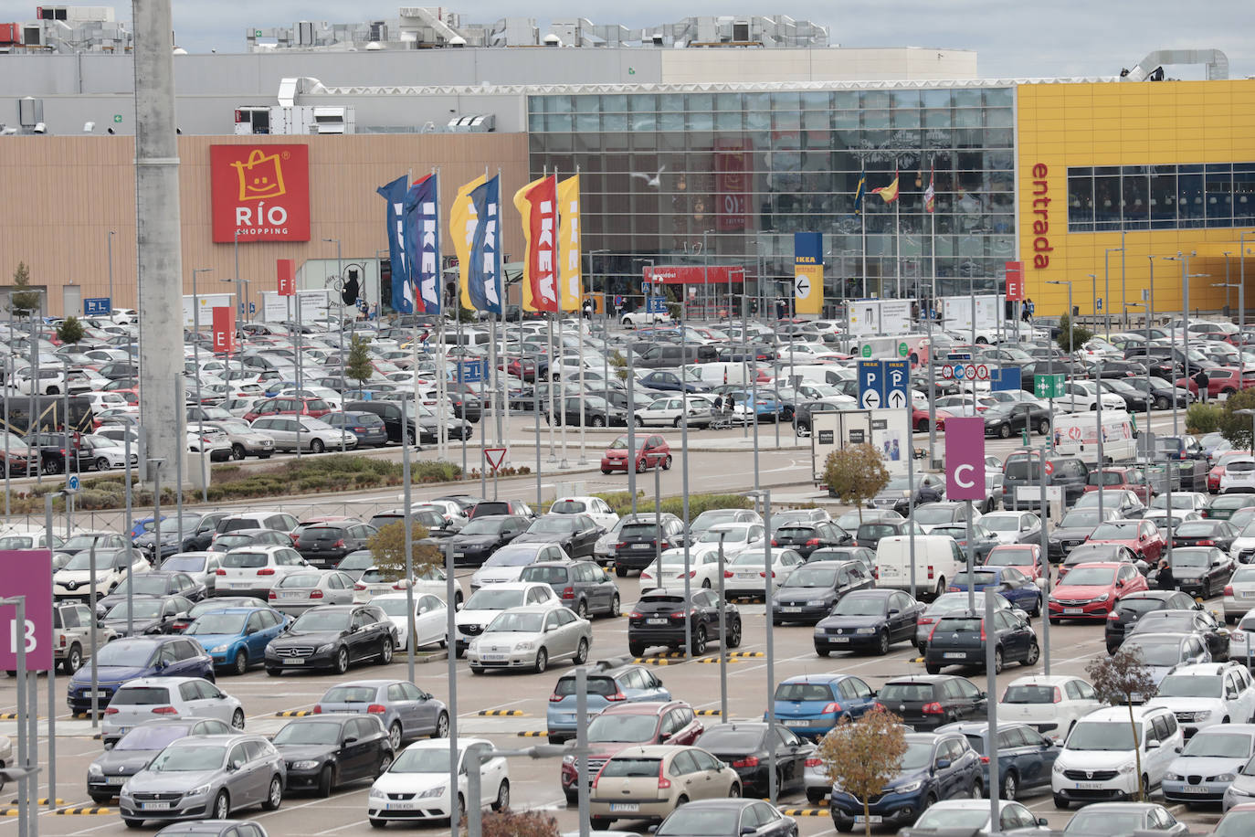 Fotos: El interior de los establecimientos hosteleros, centros comerciales y gimnasios reabren en Valladolid