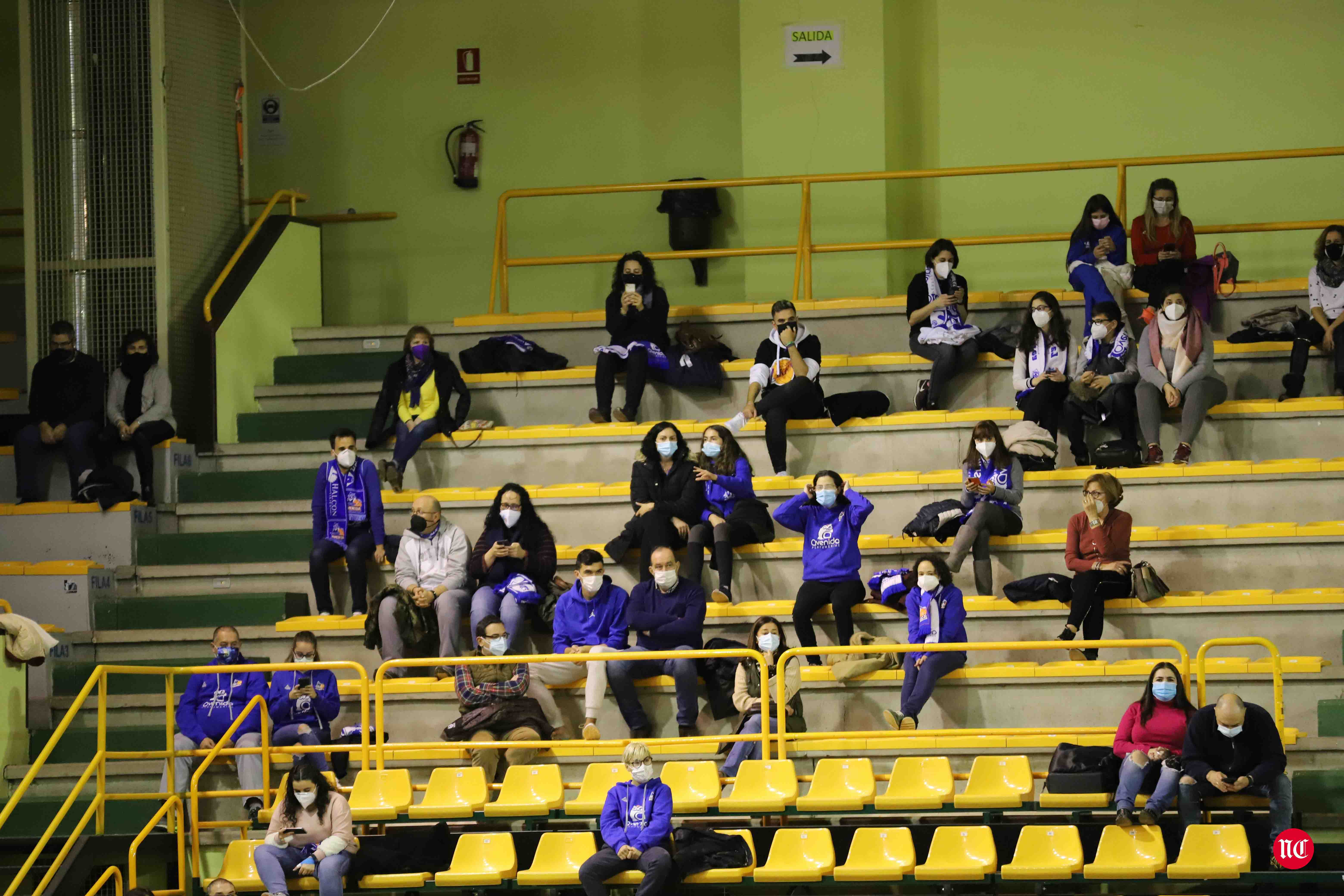 Fotos: El CB Avenida hace pequeño al Girona